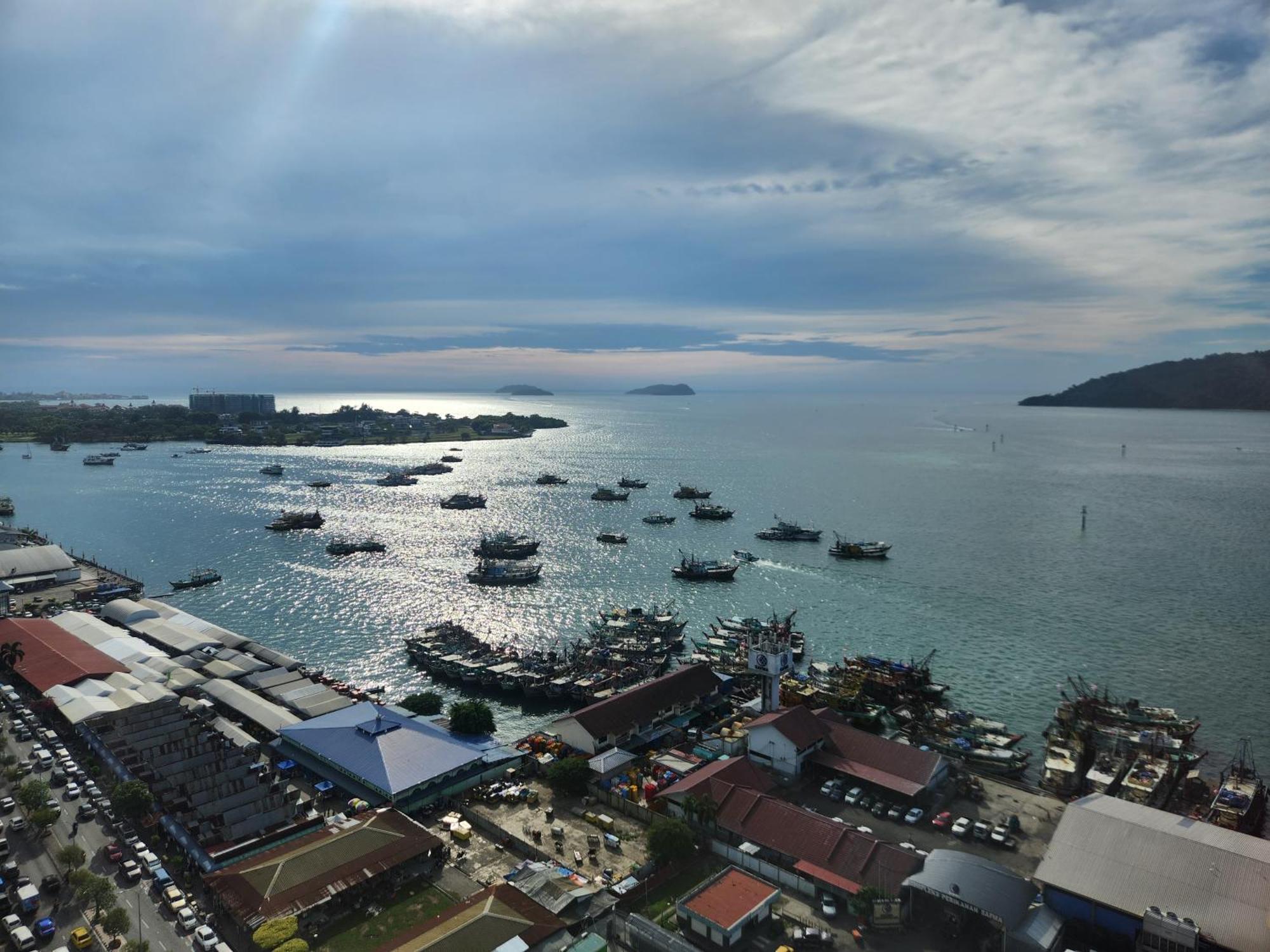 The Shore Kota Kinabalu City Centre By Lw Suites 客房 照片